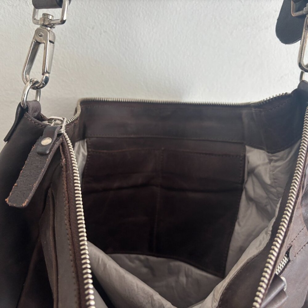 $380 MO851 Soft Brown Leather Crossbody/Shoulder Bag, Messenger / Tote - Picture 5 of 7